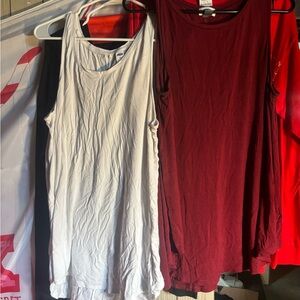 Women’s Luxe Tank Tops Sz lg